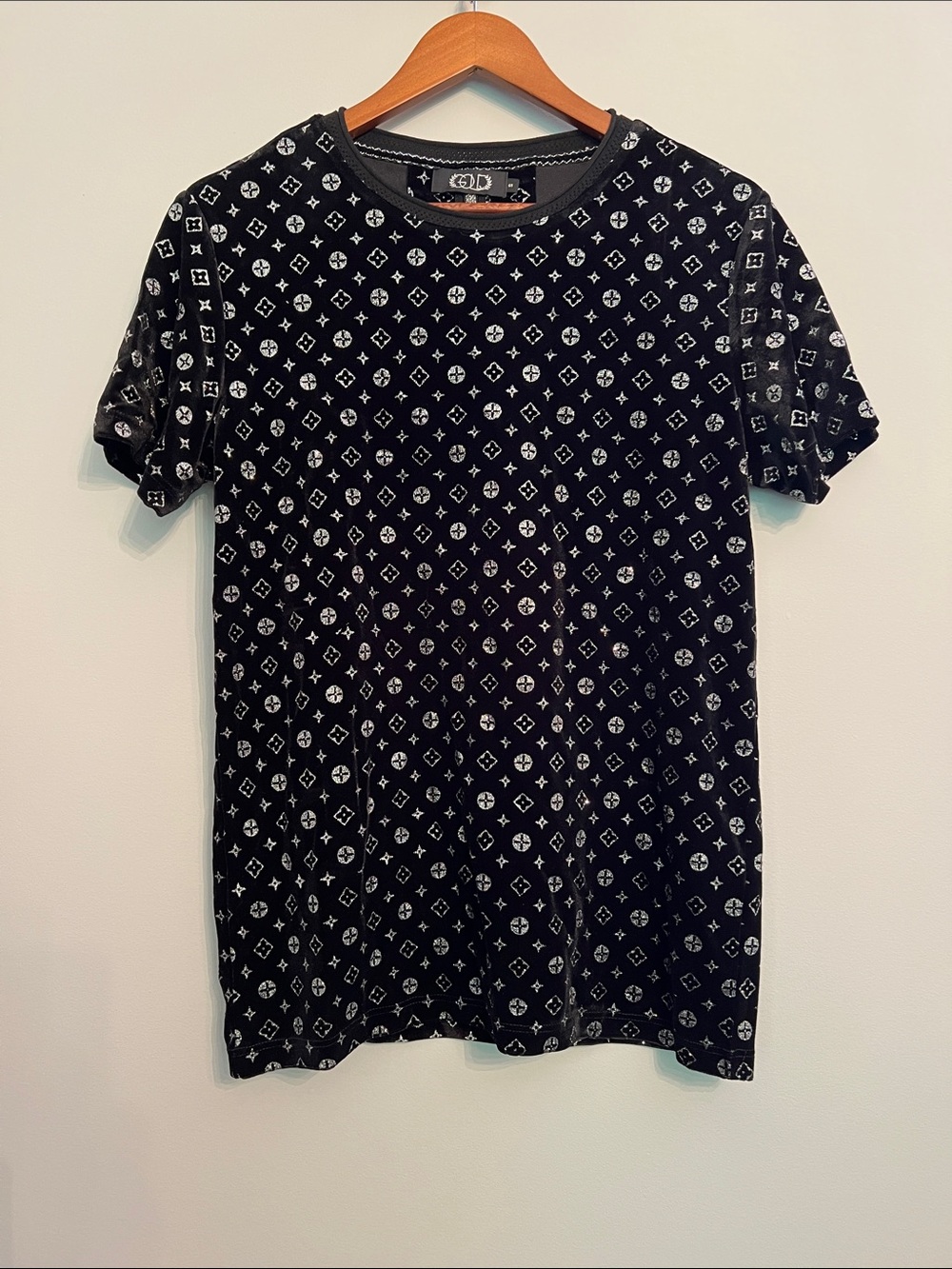 Men’s Knockoff Louis Vuitton Velvet T-Shirt